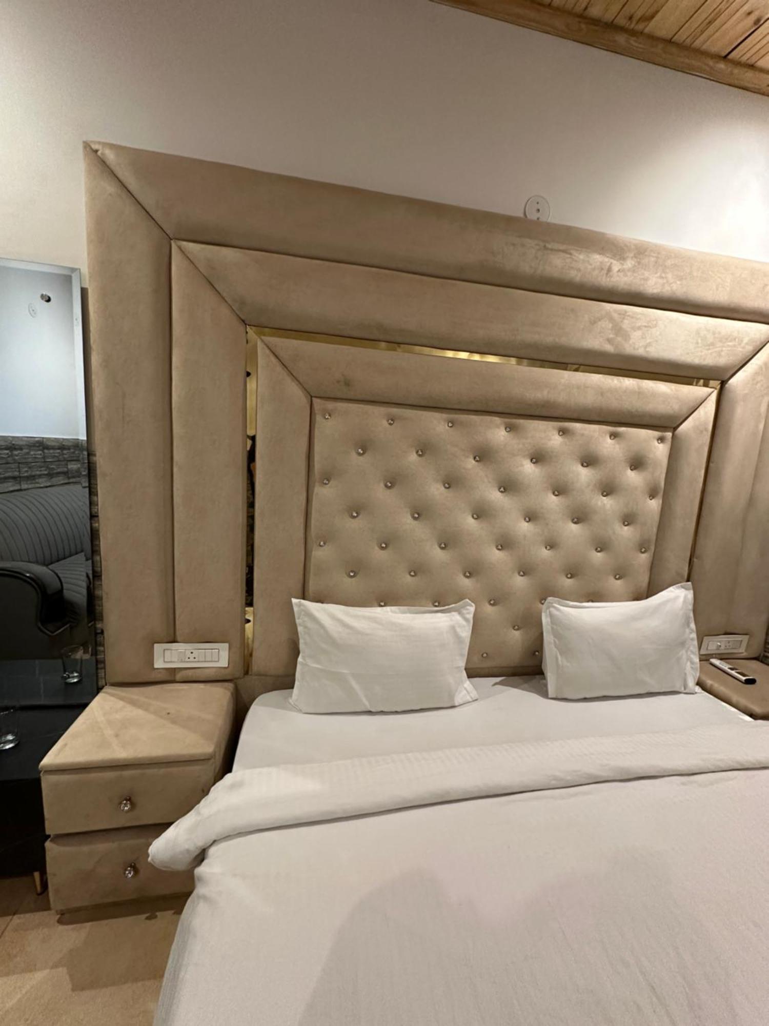 Hotel La Casca Experience Zirakpur Zewnętrze zdjęcie